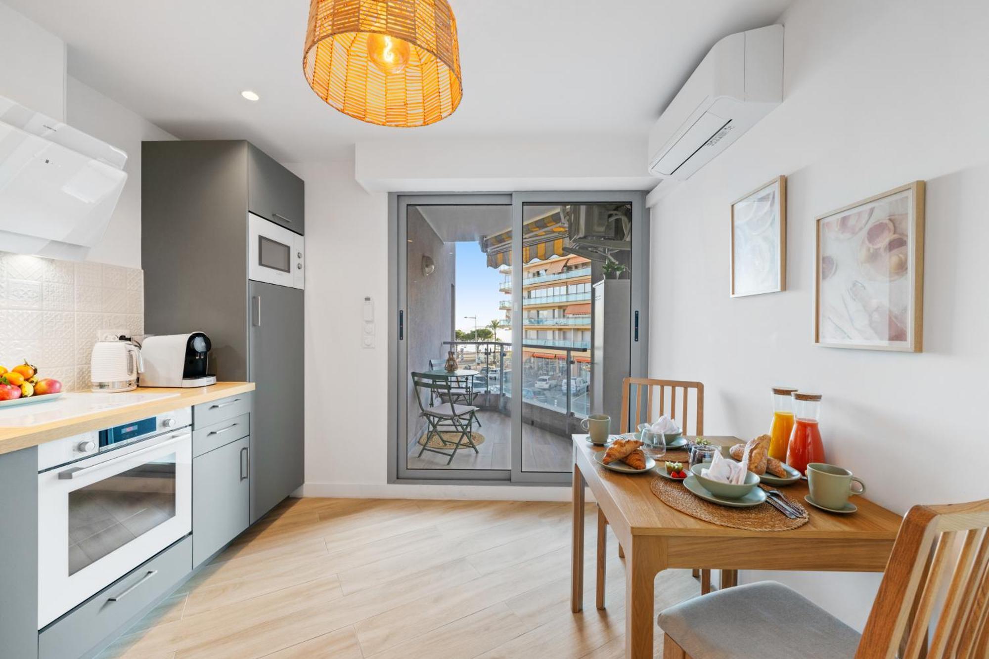 Appartement Bord De Mer « La Petite Ma-Line » Cagnes-sur-Mer Eksteriør bilde