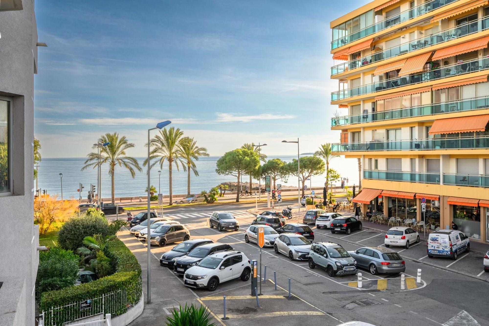 Appartement Bord De Mer « La Petite Ma-Line » Cagnes-sur-Mer Eksteriør bilde